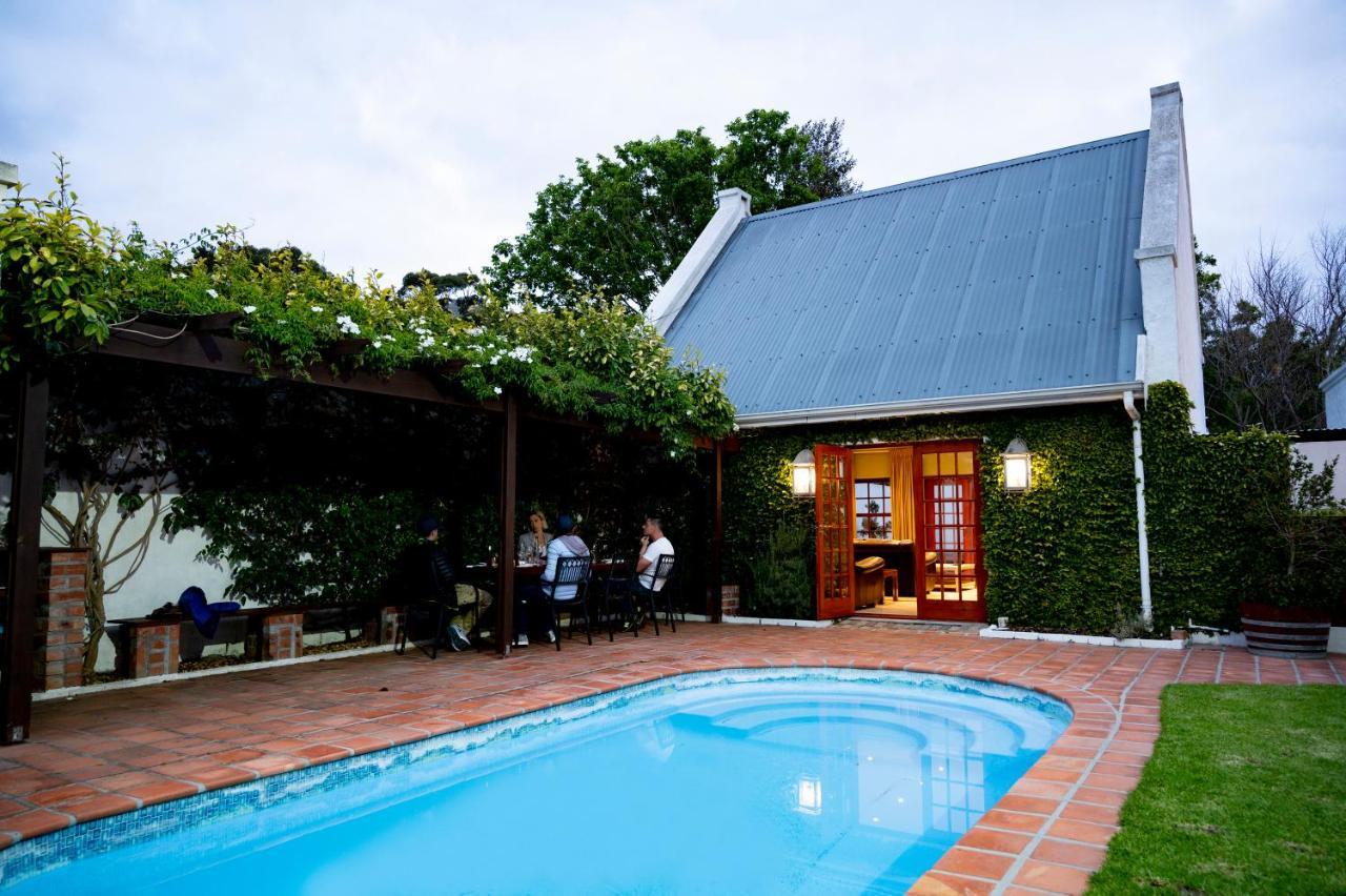 Noordhoek Village Hotel Exterior foto
